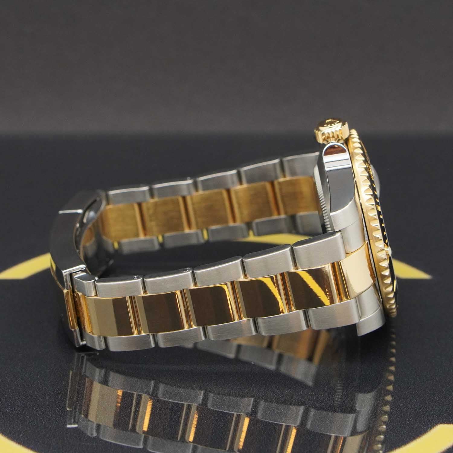 Rolex Submariner Date 40 S/G - 116613LN - 2014 - Rolex Box & Karte