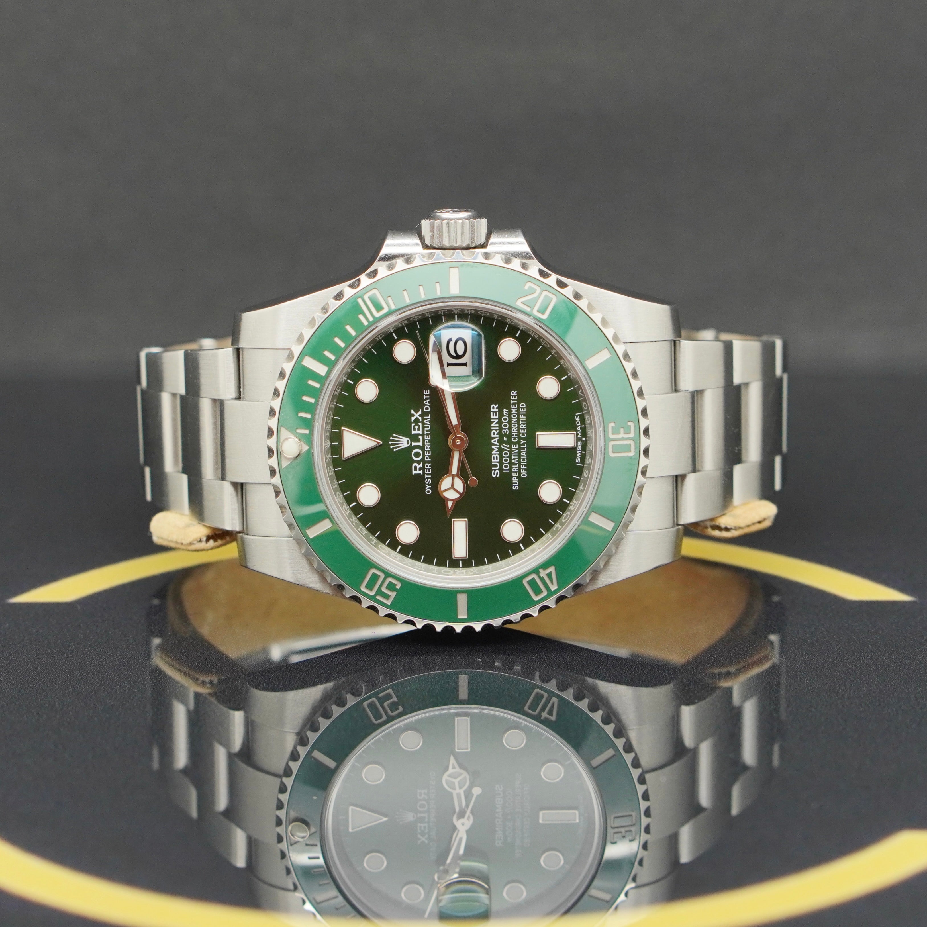 Rolex Submariner Date 40 "Hulk"- 116610LV - 2016 - Fullset